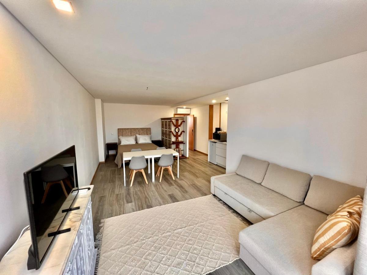 Charming Studio Apartment In Повуа-де-Варзін Екстер'єр фото