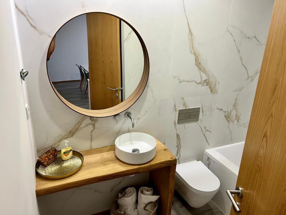 Charming Studio Apartment In Повуа-де-Варзін Екстер'єр фото